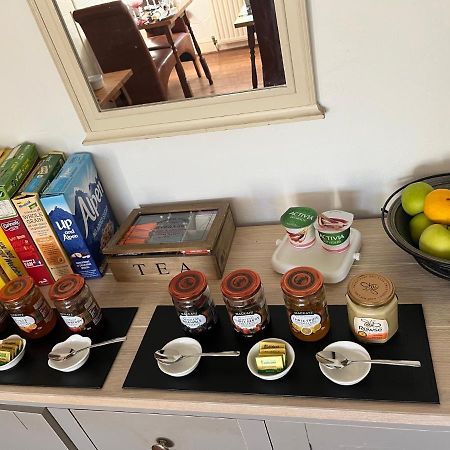 Brewery Farm House Bed & Breakfast 스윈던 외부 사진