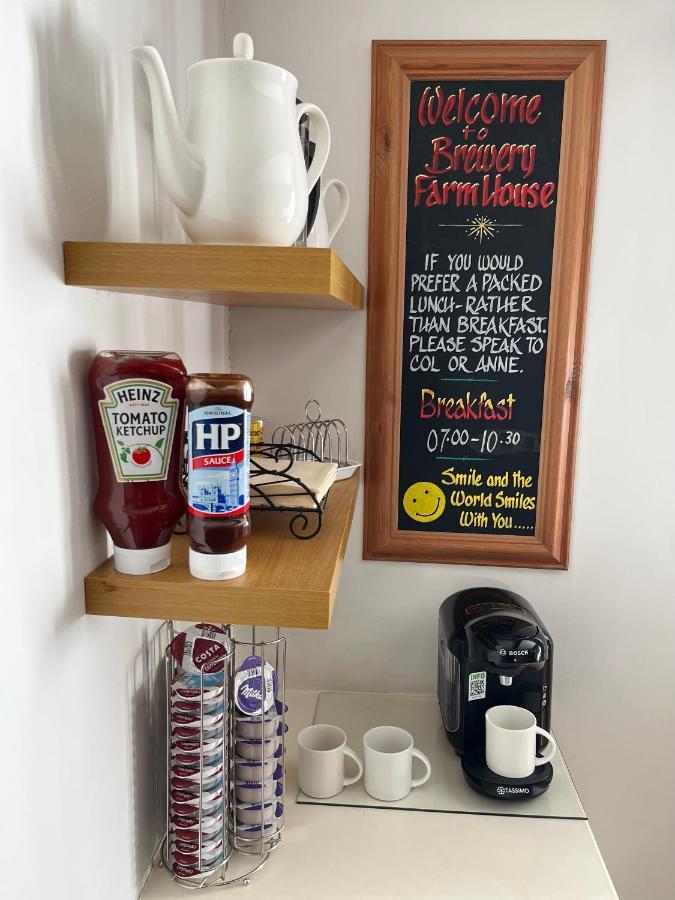Brewery Farm House Bed & Breakfast 스윈던 외부 사진